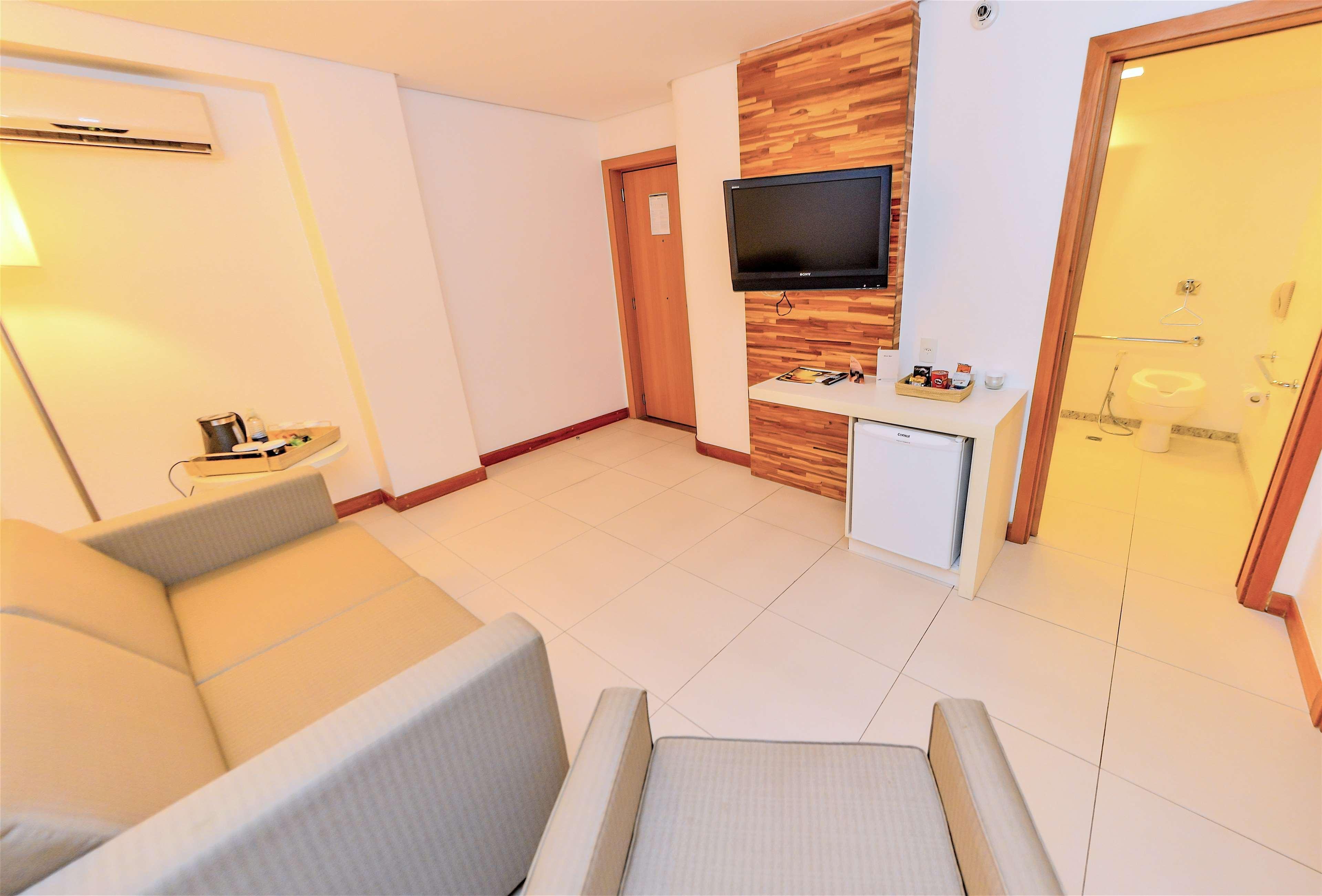 Best Western Premier Maceio Екстериор снимка A room at the hotel