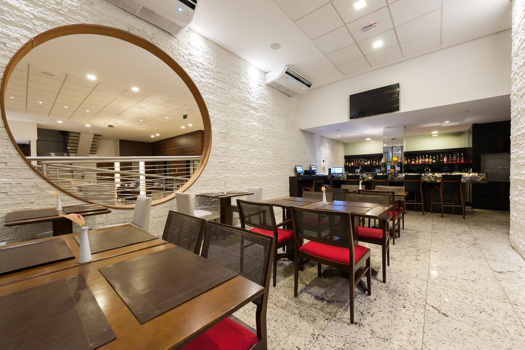 Best Western Premier Maceio Екстериор снимка The interior of a restaurant in Japan